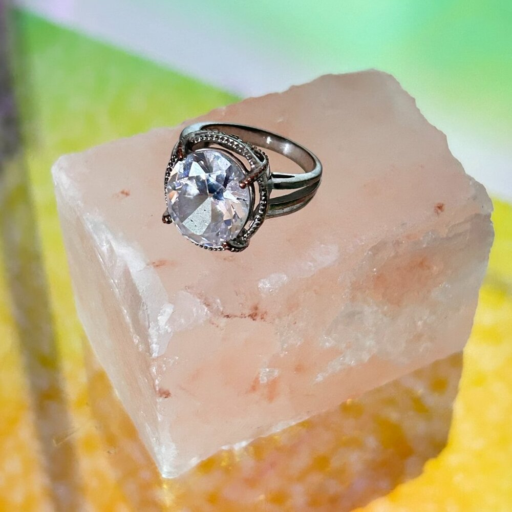 Oval Vintage Filigree Ring